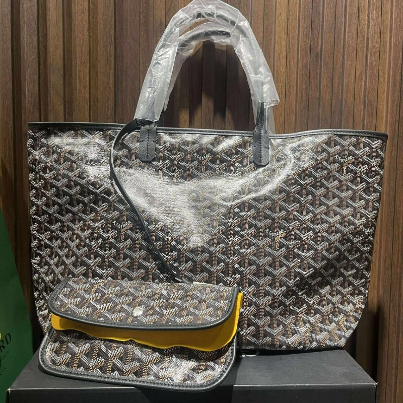 Goyard Saint Louis PM Bag Black-6