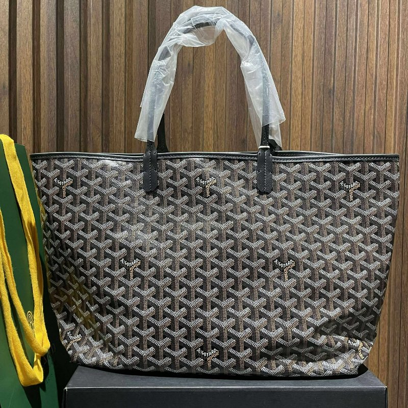Goyard Saint Louis PM Bag Black-7
