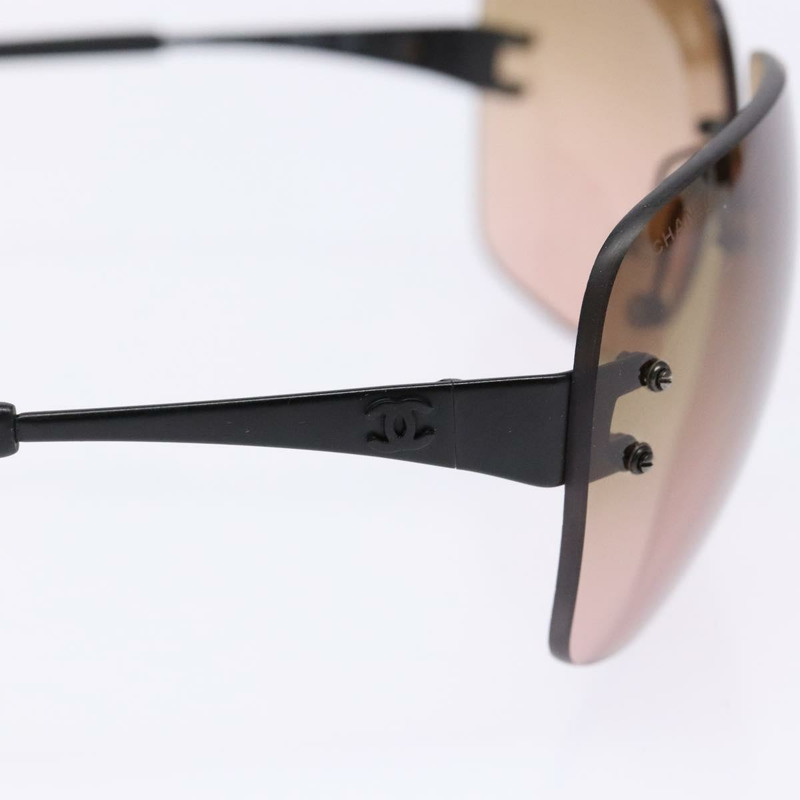 【日本直送】香奈兒棕色塑膠太陽眼鏡，附CC標誌，型號sw1401-7