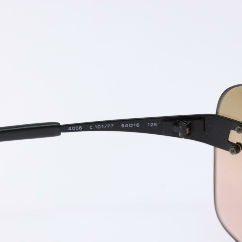 【日本直送】香奈兒棕色塑膠太陽眼鏡，附CC標誌，型號sw1401-9