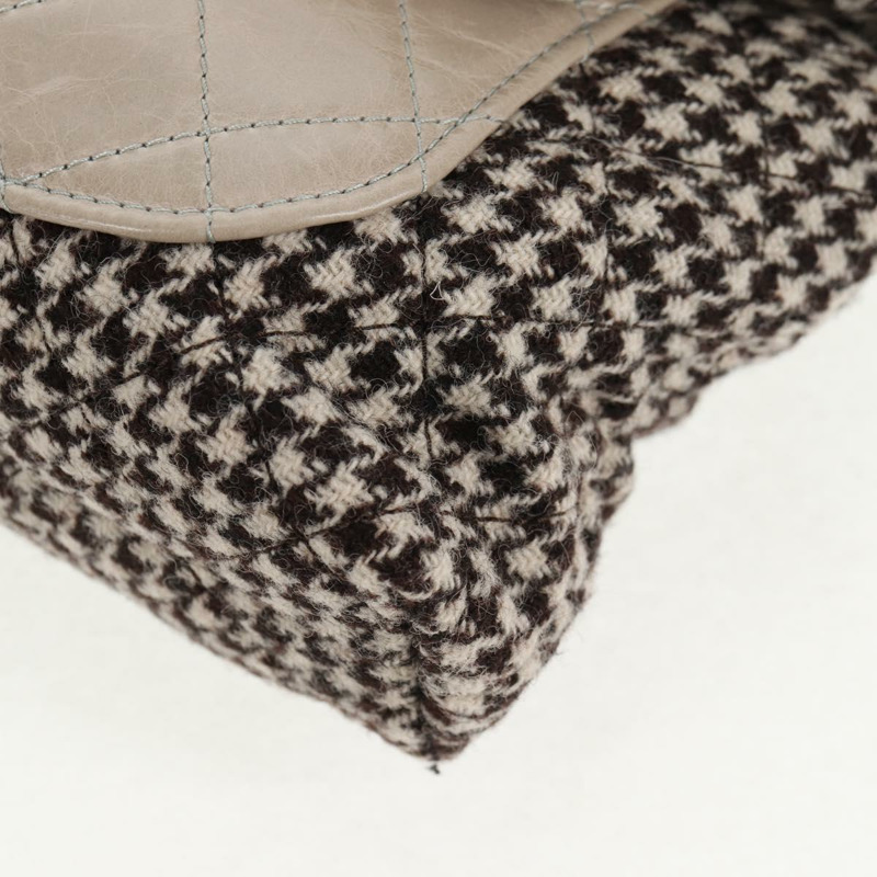 【日本直送】香奈兒 (CHANEL) Matelasse 鏈條肩背包，斜紋軟呢布料，米色，金色雙C標誌，貨號 140752V-16