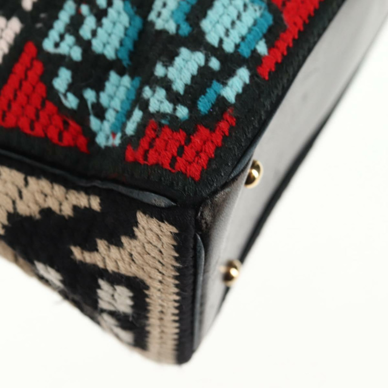 【日本直送】香奈兒鏈標誌圖案手袋，羊毛皮革材質，多色金色雙C標誌，正品編號130674M-16