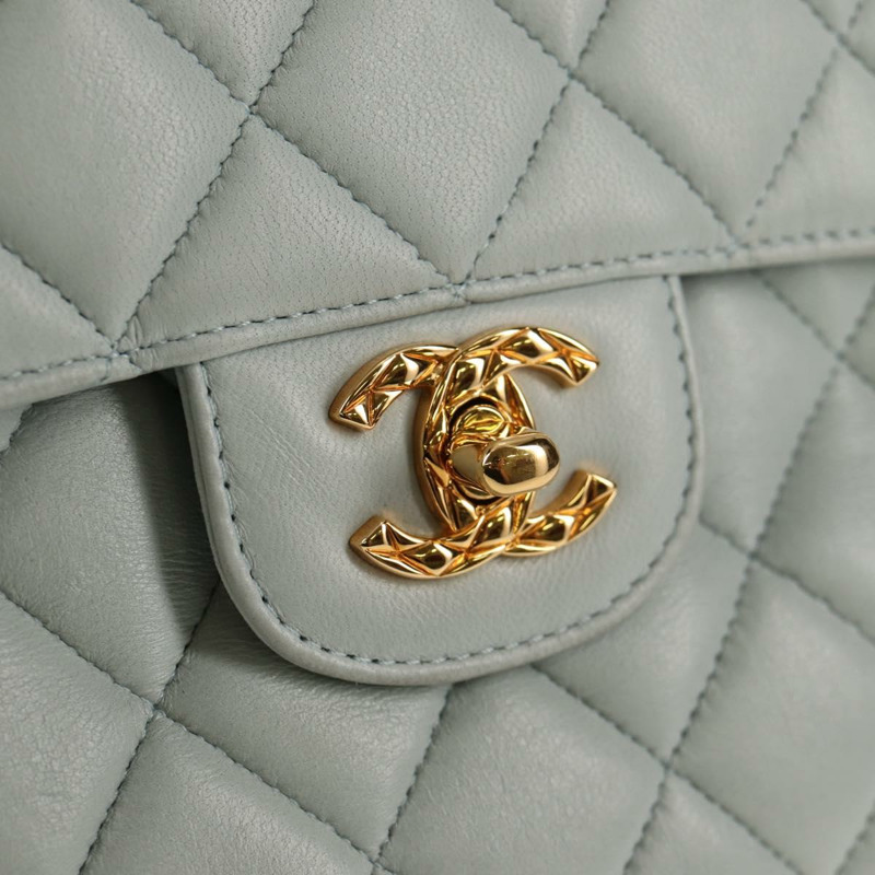 【日本直送】香奈兒 (CHANEL) 絎縫鏈條單肩包，羊皮材質，淺藍色，金色雙C標誌，貨號 140125V-20