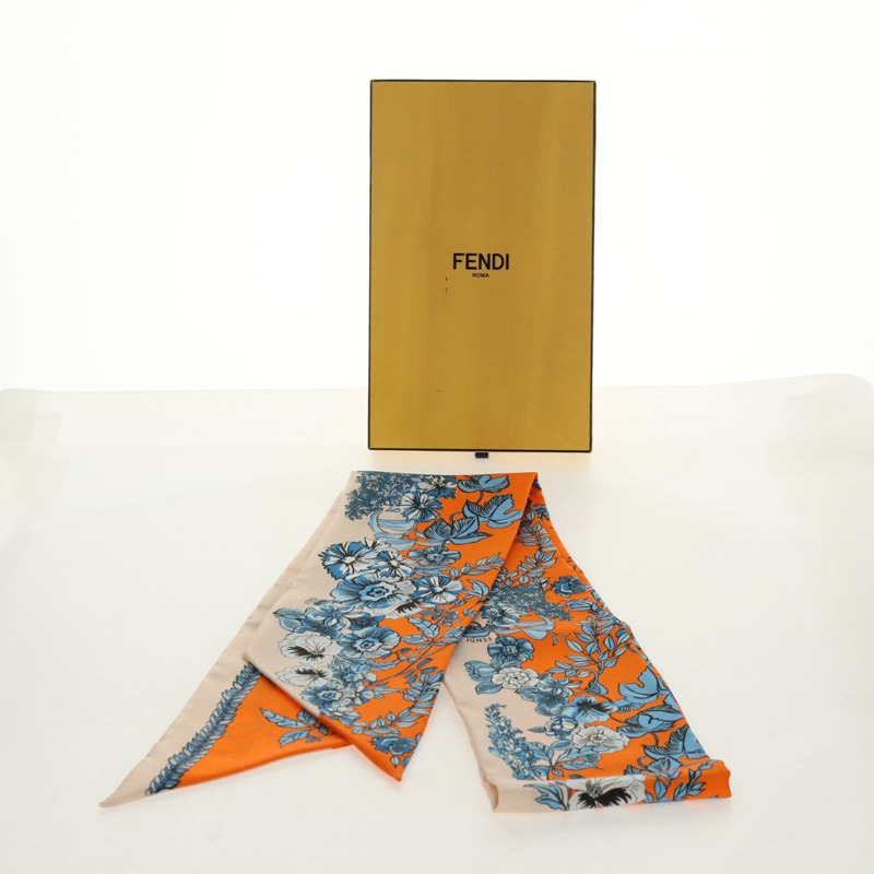 【日本直送】FENDI Maxi Rappy 絲巾 橘色 正品 BA5678M-11