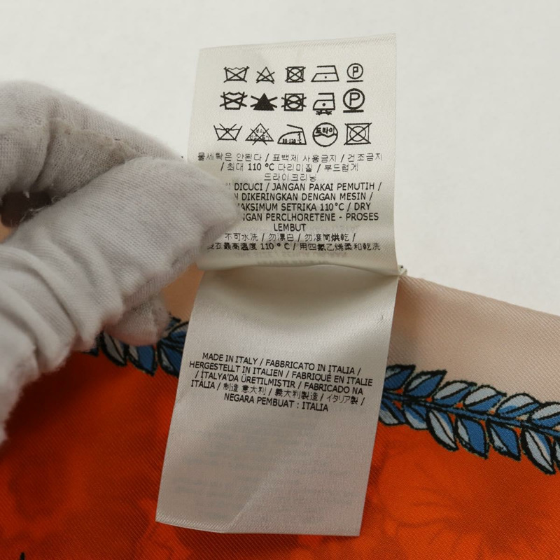 【日本直送】FENDI Maxi Rappy 絲巾 橘色 正品 BA5678M-12