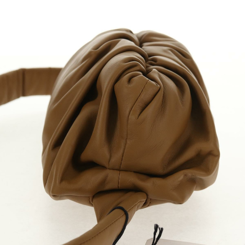 【日本直送】BOTTEGA VENETA 皮革斜背包 金色 卡其色 正品 sw1602M-3