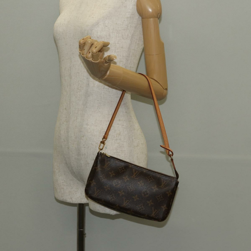 【日本直送】路易威登 Monogram 手拿包配件袋 M51980 LV 正品 145592V-23