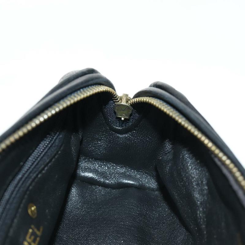 【日本直送】香奈兒 (CHANEL) Matelasse Gribois 羊皮手拿包，黑色金色雙C標誌，貨號 146354V-18