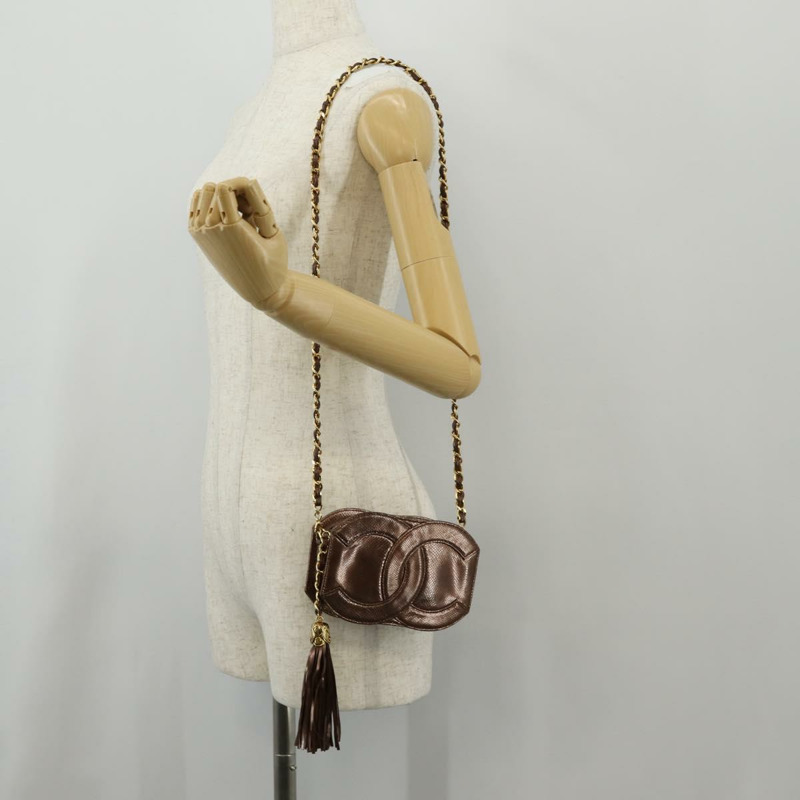 【日本直送】香奈兒 COCO 標誌鏈條肩背包，魚子醬紋皮革，古銅金色，CC 標誌，正品編號 142318V-24