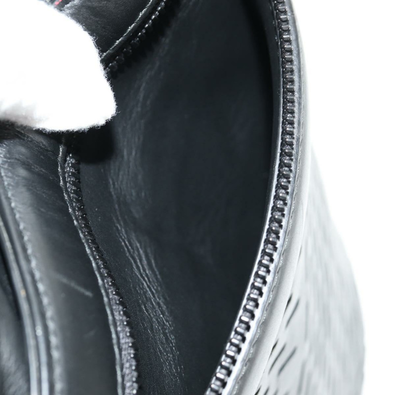 【日本直送】BOTTEGA VENETA 水桶單肩包，黑色打孔皮革，正品 BA6816M-19