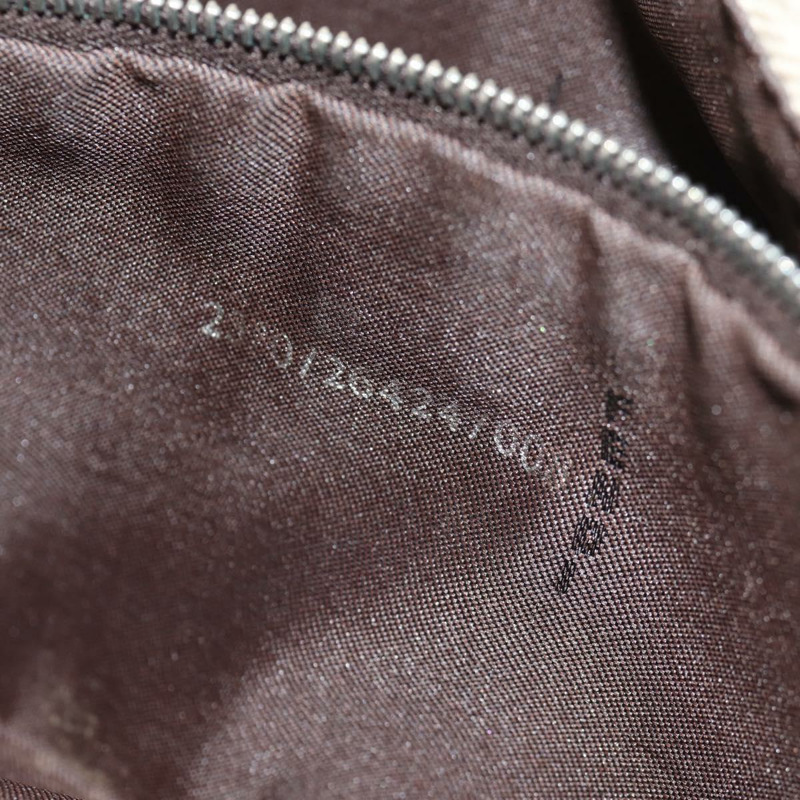 【日本直送】FENDI Zucca 帆布 Mamma Baguette 單肩包米色銀色正品 yk19721V-10