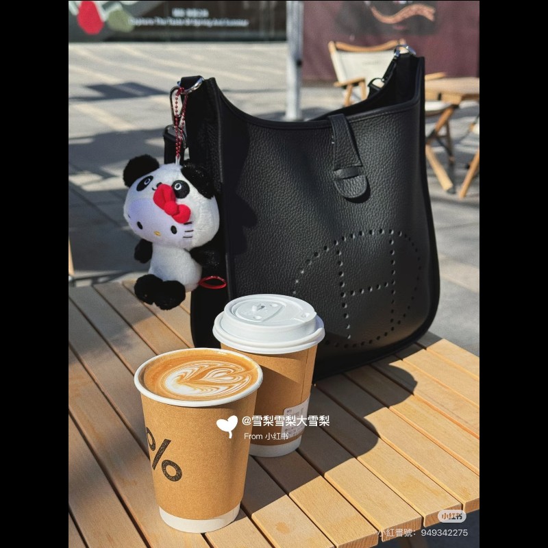 HERMES 愛馬仕黑色銀釦evelyne 29-0