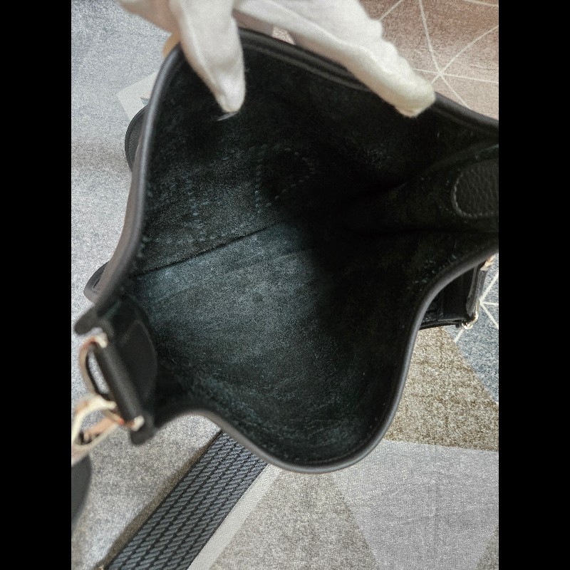 HERMES 愛馬仕黑色銀釦evelyne 29-21