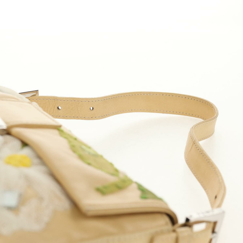 【日本直送】FENDI Flower Mamma Baguette 單肩包，皮革，米色/銀色，正品 yk19724V-13