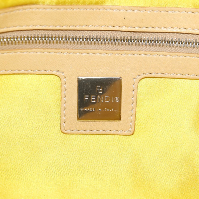 【日本直送】FENDI Flower Mamma Baguette 單肩包，皮革，米色/銀色，正品 yk19724V-21