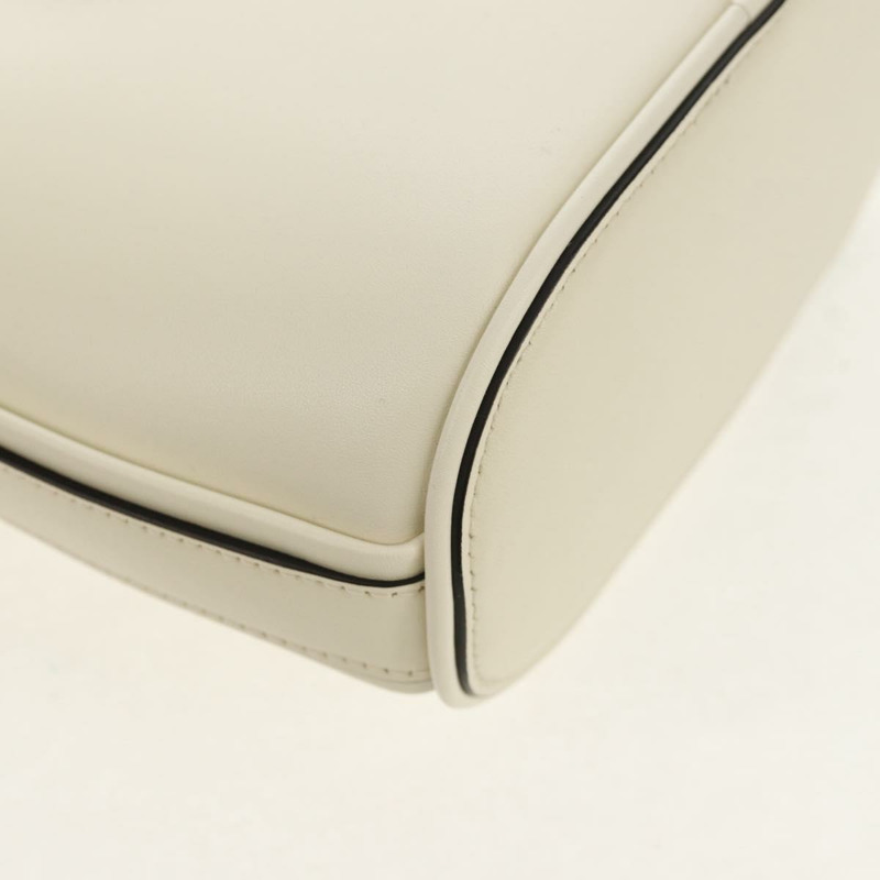 【日本直送】Salvatore Ferragamo Gancini 手提包 皮革 2way 白金 Auth 147514M-17