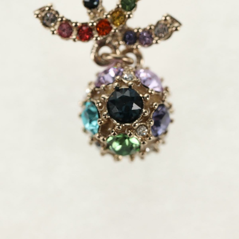 【日本直送】香奈兒 (CHANEL) 銀色金屬雙C吊墜，貨號 136569M-9