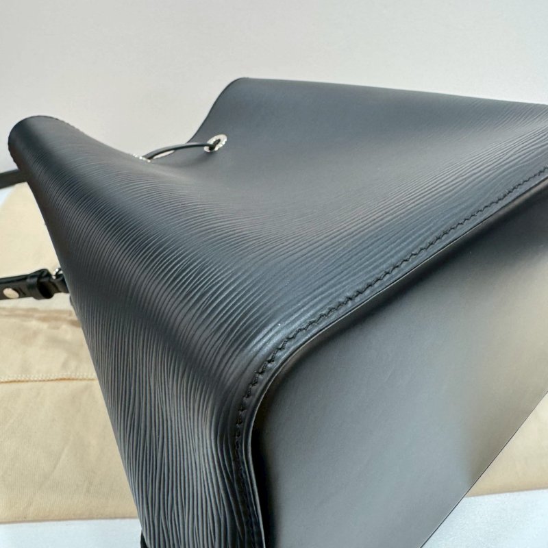 LV EPI 水波紋/斜背包/側背包/手提包 M54366 9成新-4