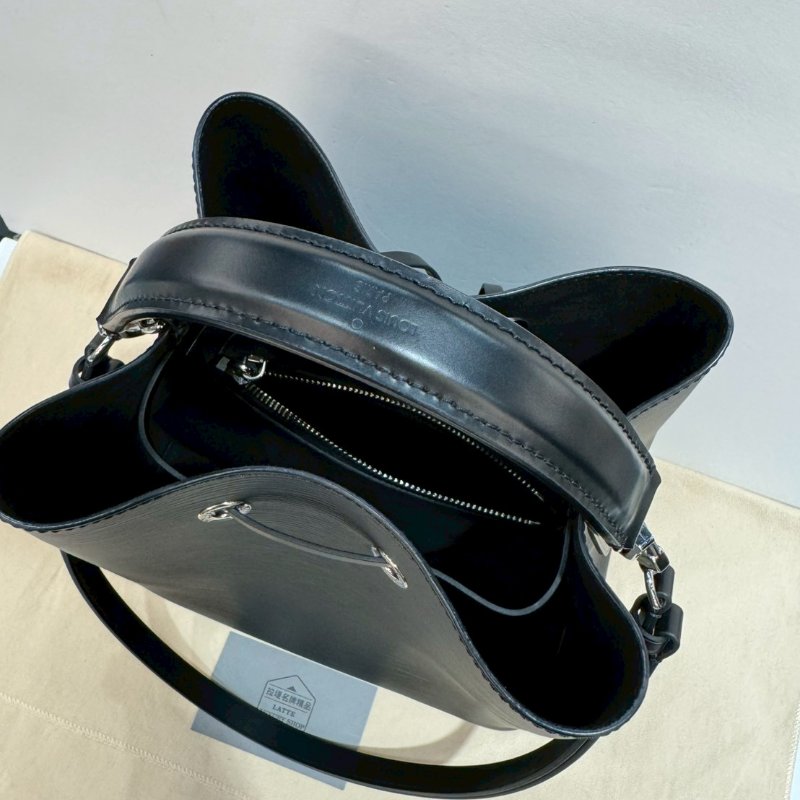 LV EPI 水波紋/斜背包/側背包/手提包 M54366 9成新-11