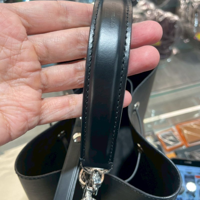 LV EPI 水波紋/斜背包/側背包/手提包 M54366 9成新-15