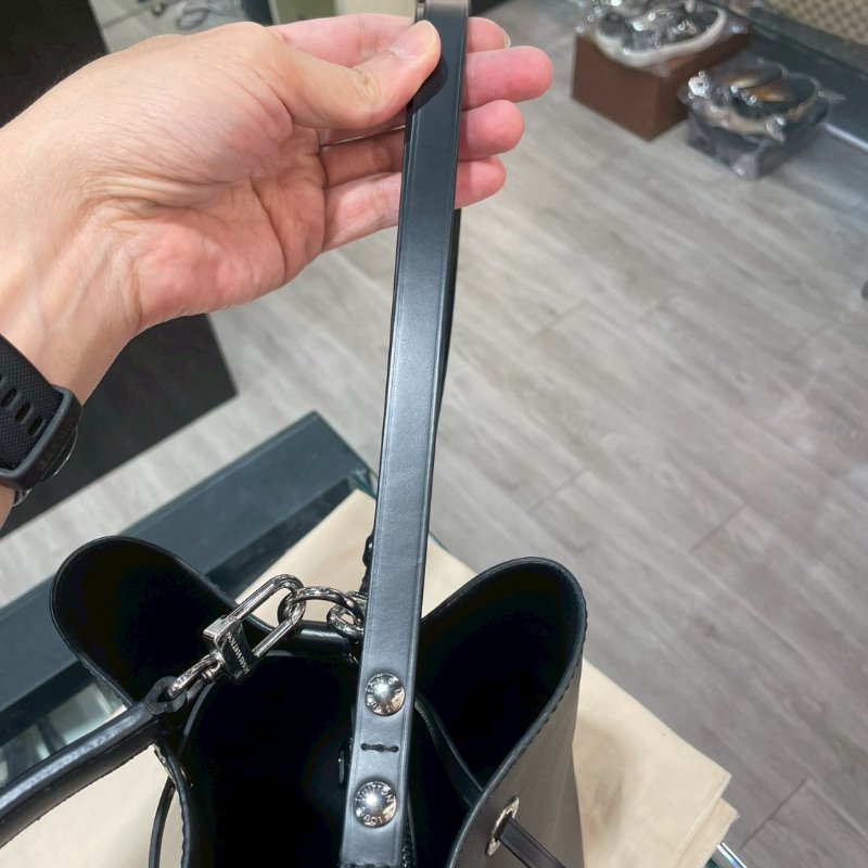 LV EPI 水波紋/斜背包/側背包/手提包 M54366 9成新-23