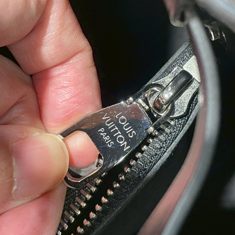 LV EPI 水波紋/斜背包/側背包/手提包 M54366 9成新-24