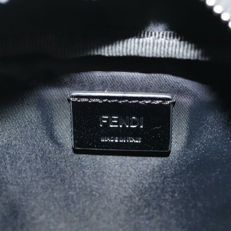 【日本直送】FENDI Zucca帆布手拿包 白色 銀色 正品 140366M-17