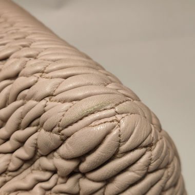 Miu Miu 羊皮純色皺褶字母Logo 肩背包 手提包-10