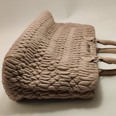 Miu Miu 羊皮純色皺褶字母Logo 肩背包 手提包-22