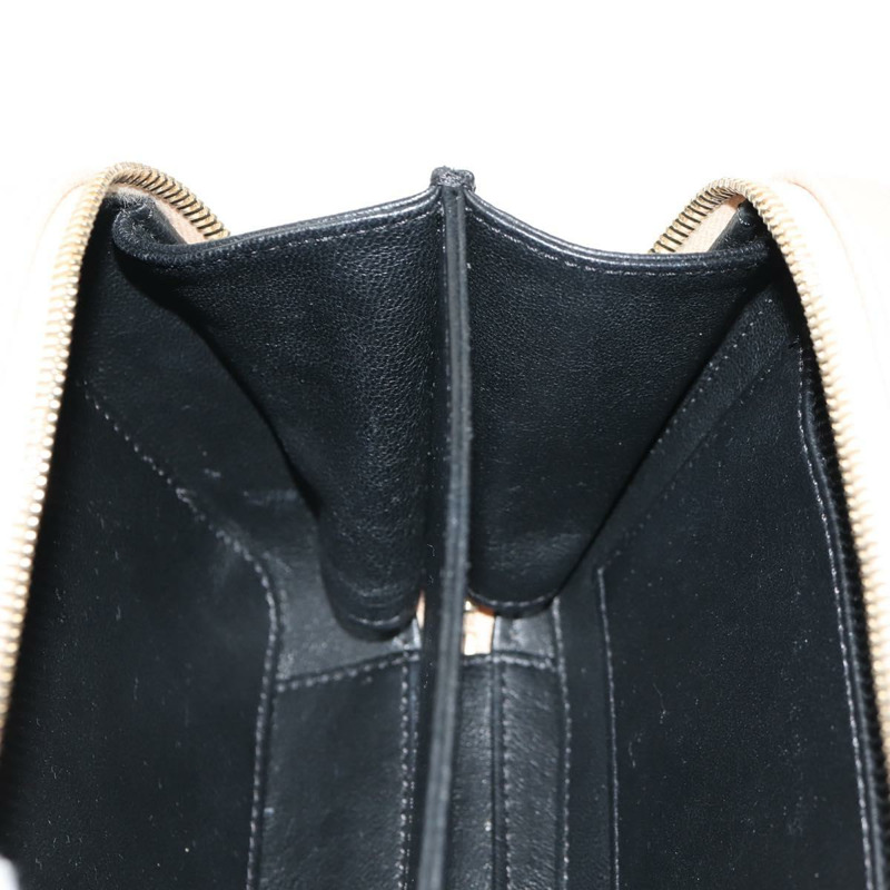 【日本直送】香奈兒 CC 鏤空鏈條化妝包 魚子醬皮 米色 金色 CC 標誌 正品 fm4940M-24