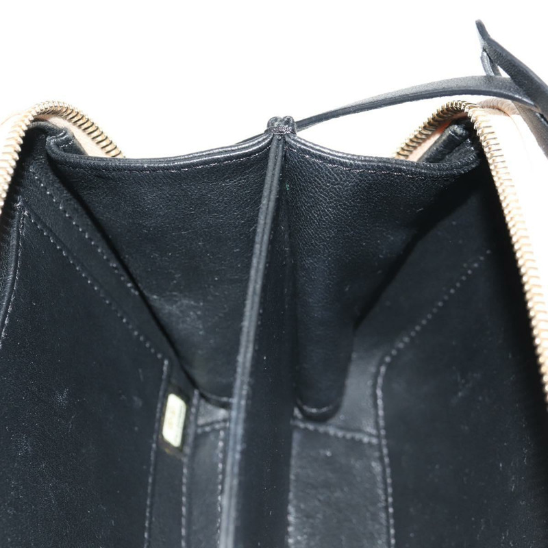 【日本直送】香奈兒 CC 鏤空鏈條化妝包 魚子醬皮 米色 金色 CC 標誌 正品 fm4940M-25