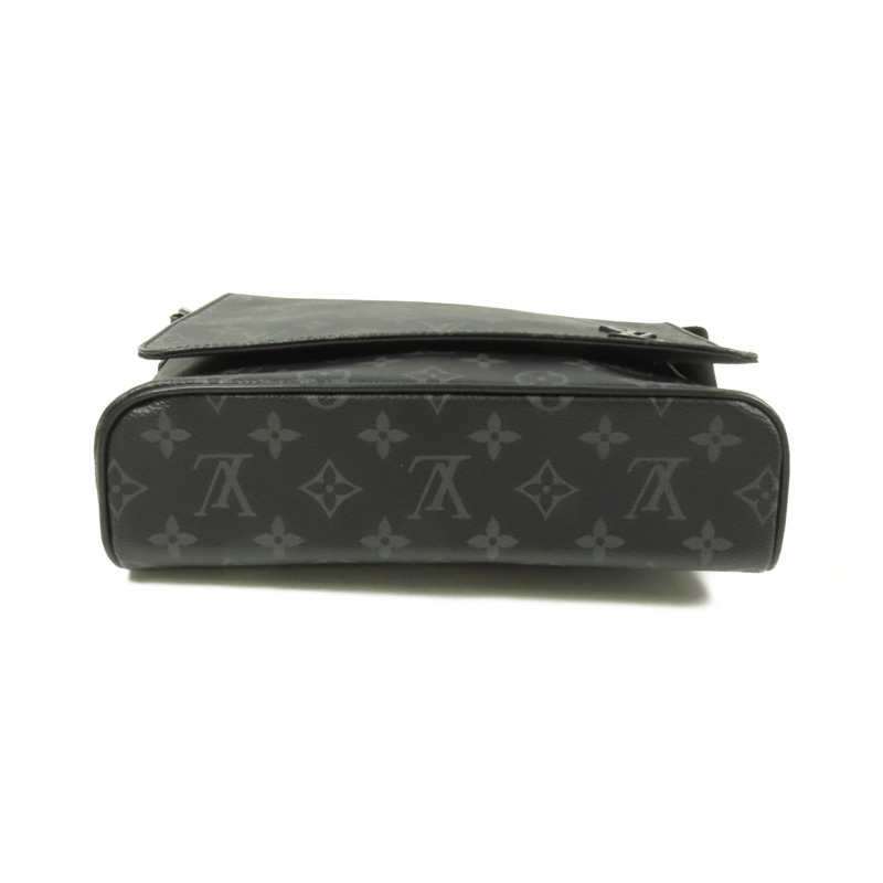 LOUIS VUITTON Monogram Eclipse District PM肩背袋-3