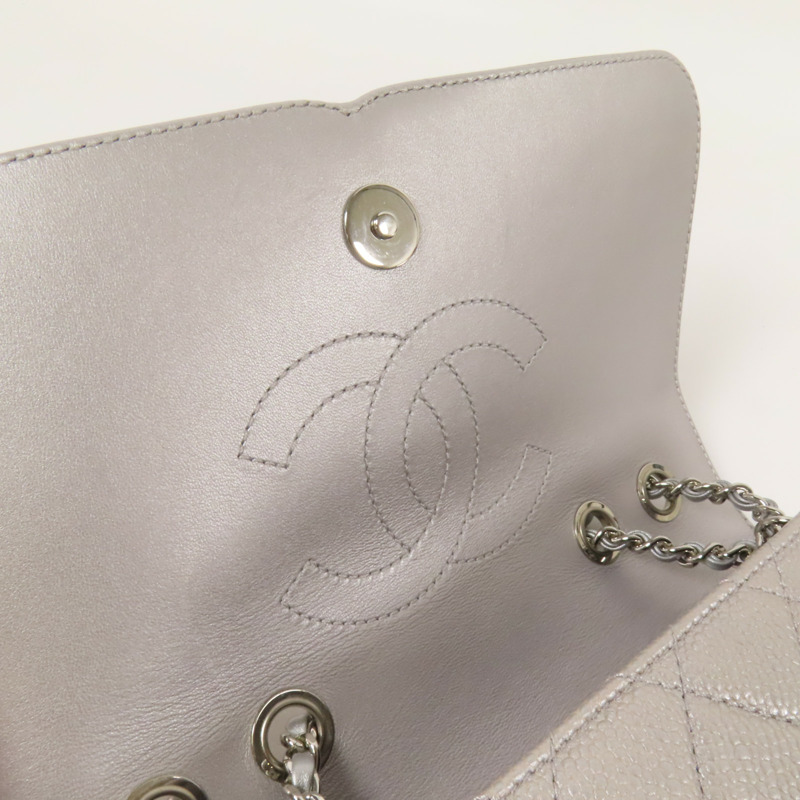 CHANEL 牛皮皮革CC Filigree銀扣肩背袋-8