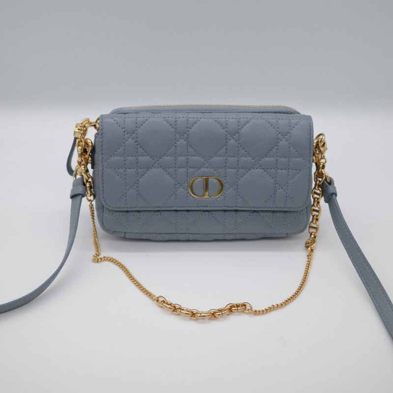 配件齊全【超級新🌟小編推薦】 Dior 迪奧 Caro Chain Pouch 霧霾藍 淡藍色 牛皮 藤格紋 拉鍊 鏈帶包 斜挎包 ｜專櫃 141,000-1
