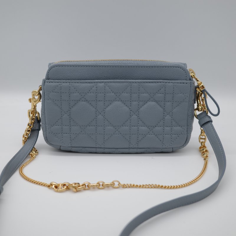 配件齊全【超級新🌟小編推薦】 Dior 迪奧 Caro Chain Pouch 霧霾藍 淡藍色 牛皮 藤格紋 拉鍊 鏈帶包 斜挎包 ｜專櫃 141,000-3