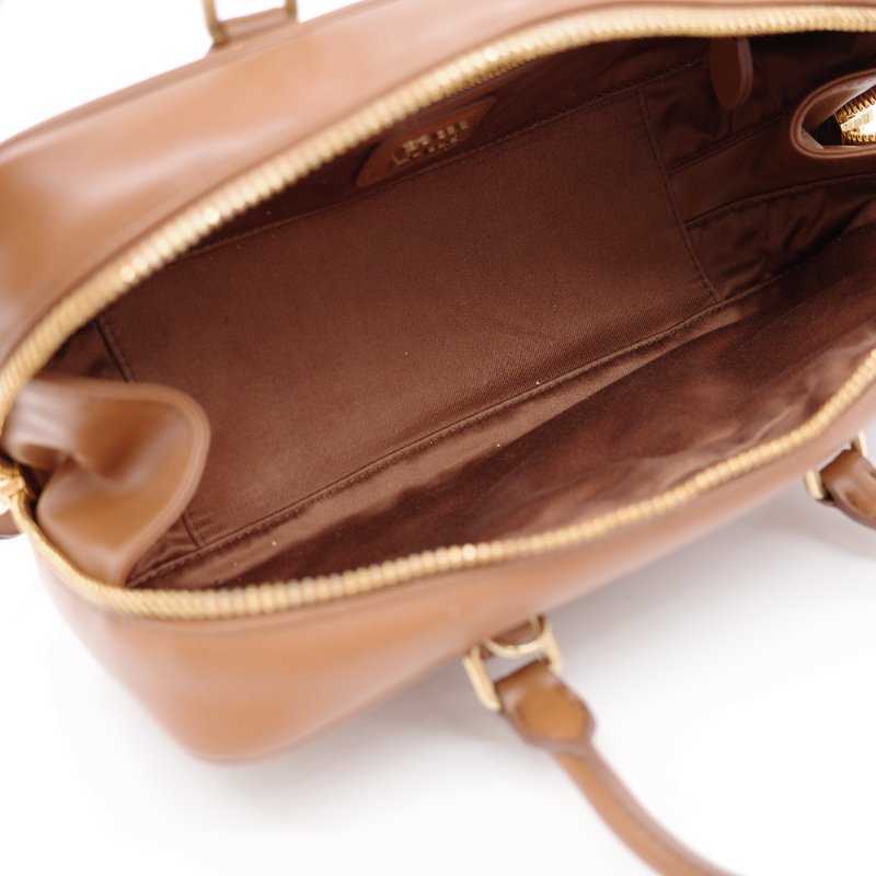 MiuMiu 繆繆 Arcadie 焦糖色 深棕色 羊皮 中型 27cm 手提包 斜挎包 保齡球包-13