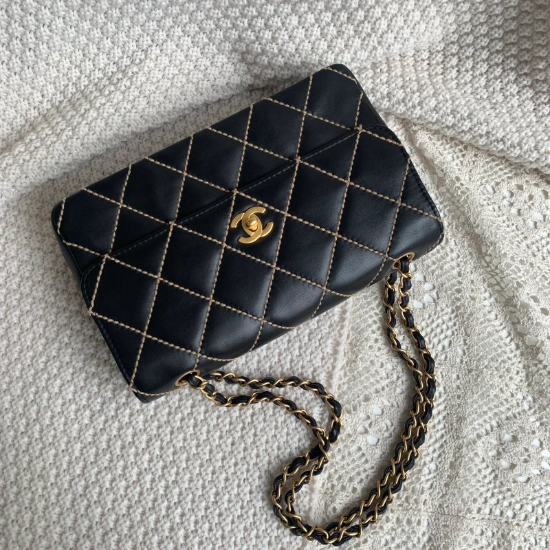 Chanel 菱格紋包 尺寸25*17*6 99新配件塵袋-0