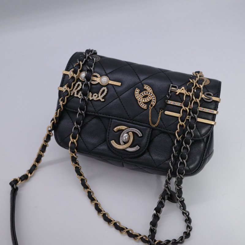 22C限量款 Chanel 香奈兒  CF18 CF Mini 珍珠墜飾 水鑽Logo 黑色羊皮 鏈帶包 口蓋包 斜跨包-2