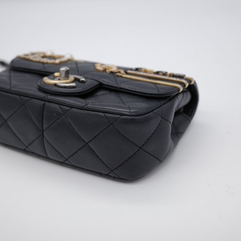 22C限量款 Chanel 香奈兒  CF18 CF Mini 珍珠墜飾 水鑽Logo 黑色羊皮 鏈帶包 口蓋包 斜跨包-12