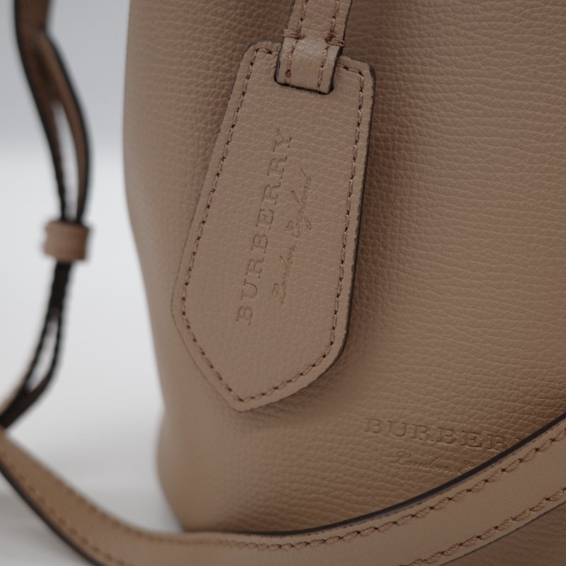 Burberry 博柏利 牛皮 卡其色 經典格紋 水桶包 單肩包 斜挎包-7