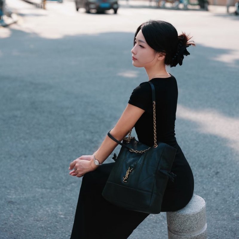 YSL 新款黑金羊皮福袋托特子母肩背斜背包 30*28*8 98新配件購證塵袋-1