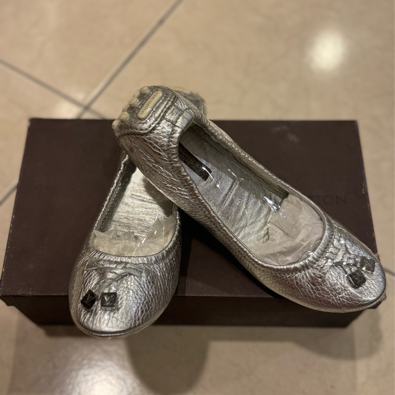 *LOUIS VUITTON 路易威登 銀色芭蕾舞鞋36-0