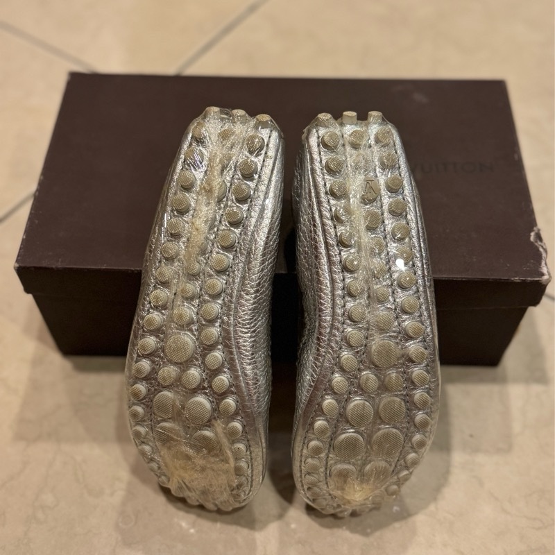 *LOUIS VUITTON 路易威登 銀色芭蕾舞鞋36-9