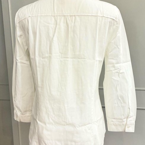 《新歡舊愛》正品Miu Miu 白色八分袖造型休閒上衣S-4