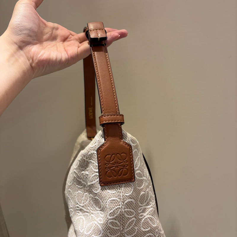 Loewe cubi飯盒包-1