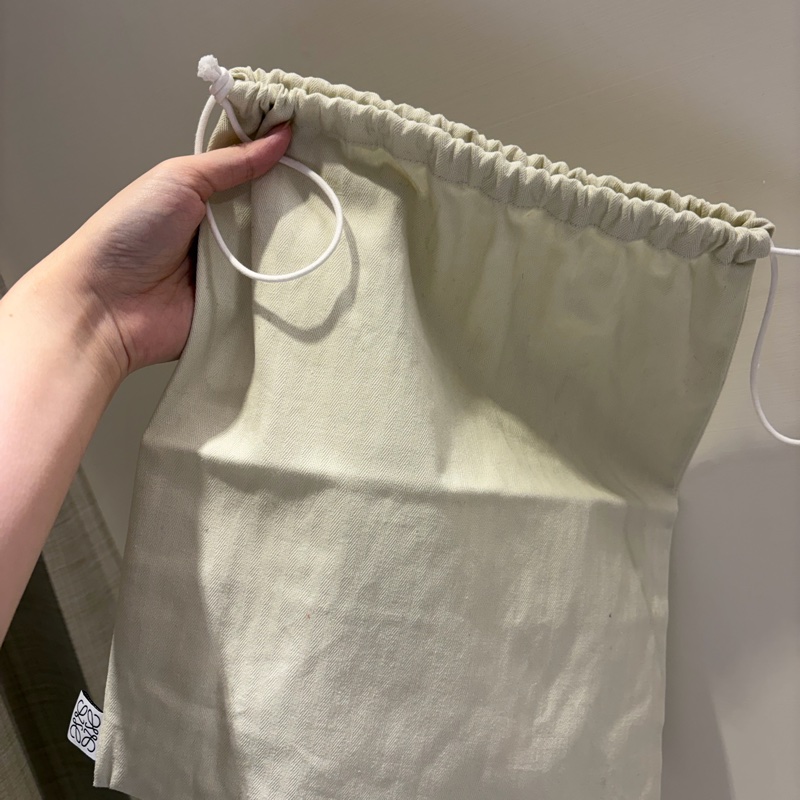 Loewe cubi飯盒包-5