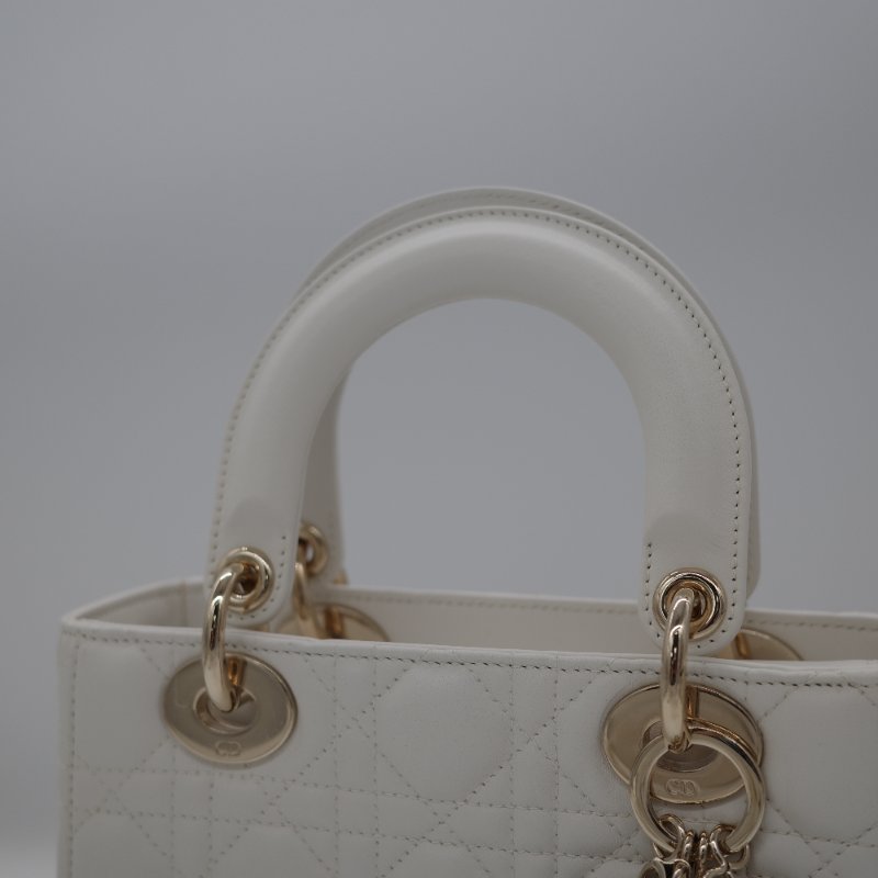 【超級新配件齊♥️CP 精選🌟小編推薦】 Dior 迪奧 Lady Dior 白雪公主 四格 肩帶 蝴蝶裝飾 手提包 斜挎包 ｜專櫃 20 萬-5