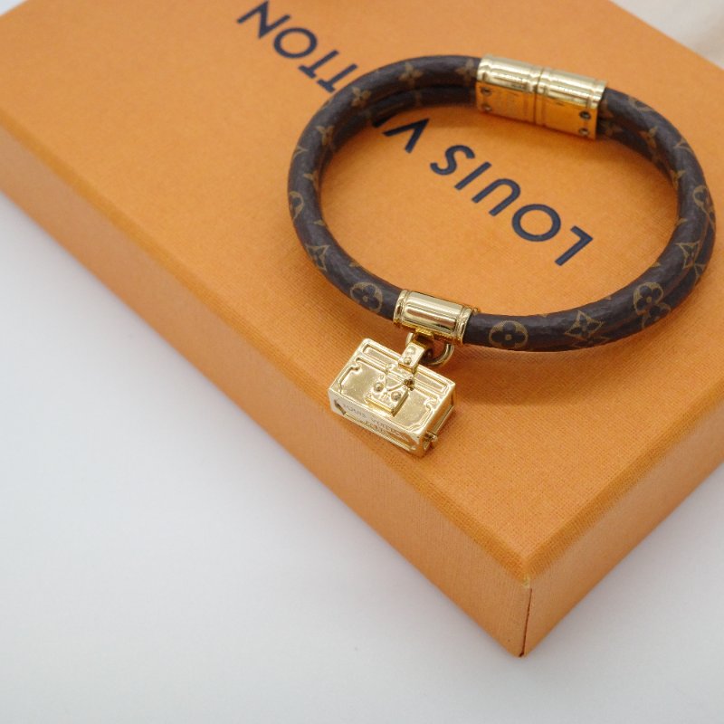 Louis Vuitton 路易威登 經典花紋 皮革 硬箱吊墜 手環-6