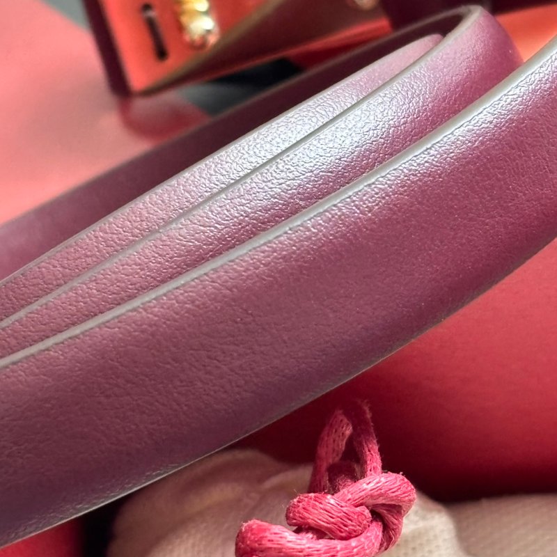 ::Salvatore Ferragamo:: 經典蝴蝶結飾 酒紅色皮革 腰帶 皮帶 女生 細版皮帶-5