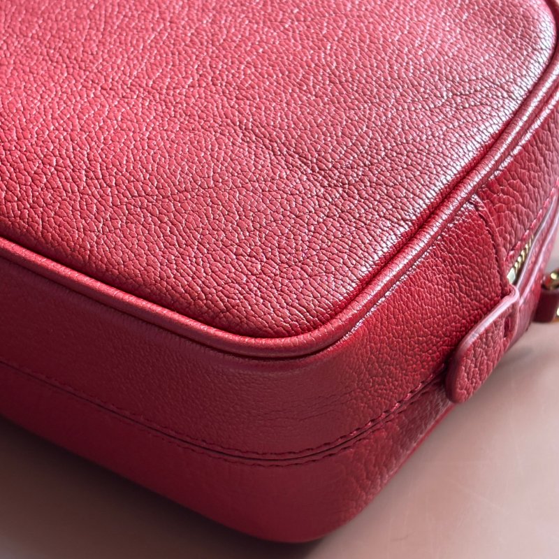 ::Salvatore Ferragamo::Gancini Rosso 22 C246 女士皮革相機包 斜背包 側背包-8